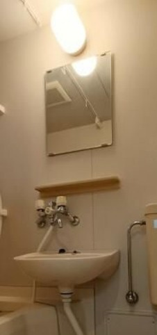 コミ山手の洗面所