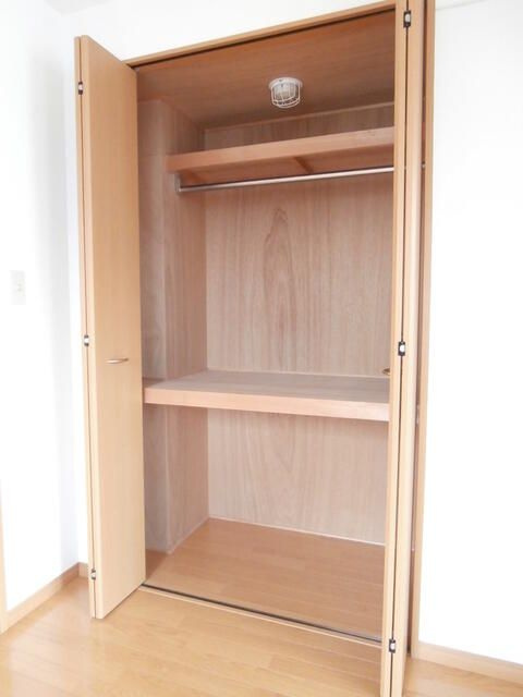 エルラッソ入谷の収納