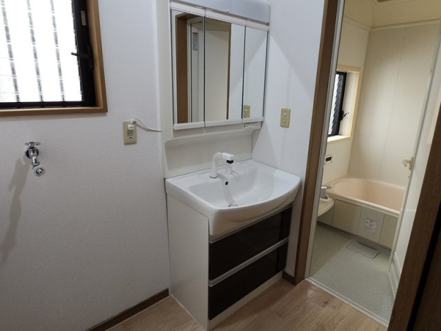 駒沢１丁目戸建の洗面所