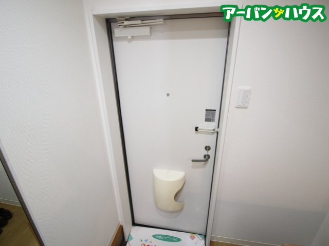 パシフィコ ノヴァ B棟の玄関