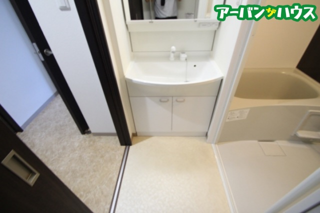 JRBハイツ岡山の洗面所