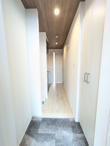 新品家具付きマンション東五反田42(KaGood東京)の玄関