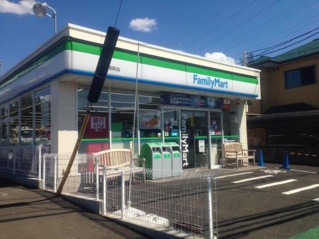 セレーノ川和の周辺|ファミリーマート川和町店まで426ｍ
