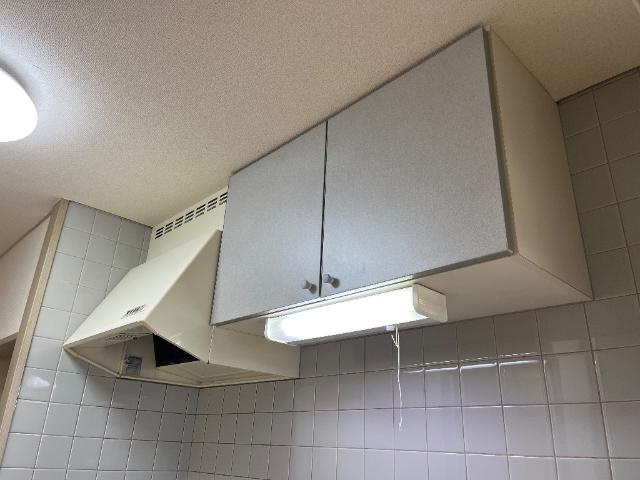 エスポワール老松の設備|キッチン吊り戸