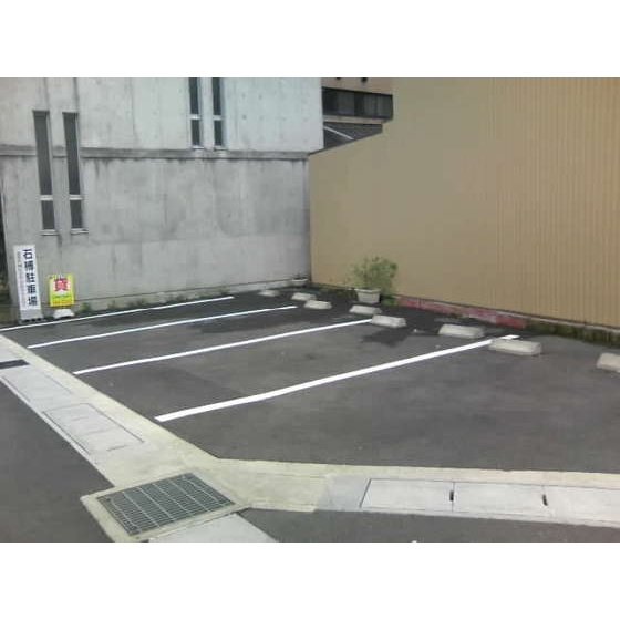 岐阜市清住町３丁目の駐車場の外観