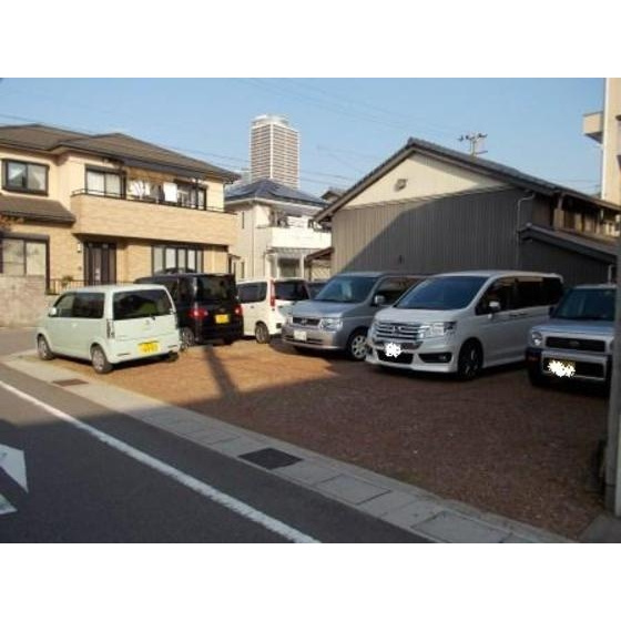 加納黒木町駐車場の外観