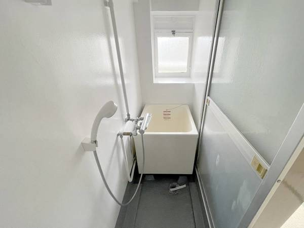 【浴室】 | ビレッジハウス上条1号棟 | ビレッジハウスの同一物件・同一タイプの間取りの写真です
