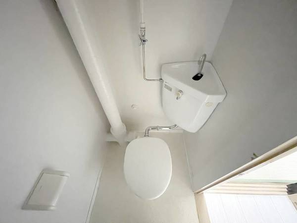 【トイレ】 | ビレッジハウス上条1号棟 | ビレッジハウスの同一物件・同一タイプの間取りの写真です