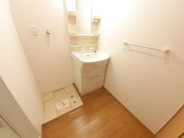 ジュネス里中の洗面所