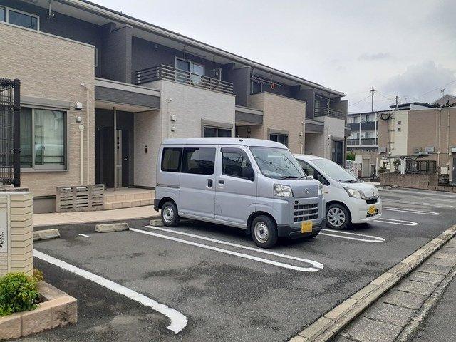 【駐車場】 | グレイス　レジデンス