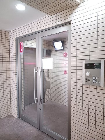 プラシード　Ｙ’ｓのエントランス