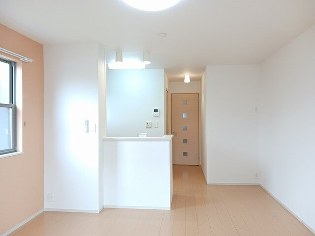 富山市婦中町笹倉のアパートの内装
