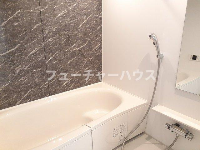 ＦＬＡＴ１の浴室|落ち着いた空間のお風呂です