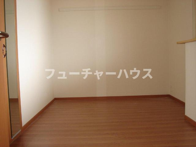 クレア美原の内装|洋室