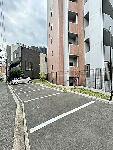ＲＡＸＡ覚王山の駐車場