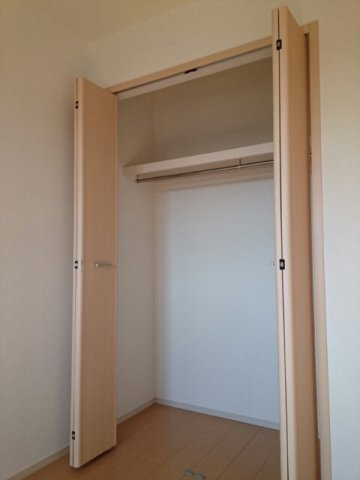 ヴァンヴェ－ル吉野Ⅰの収納