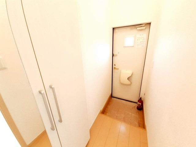 ベルブランⅡの玄関
