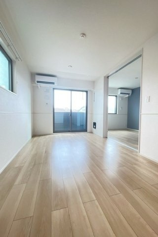 輝Ⅱの居間・リビング