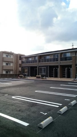 グランディール　Ⅰの駐車場