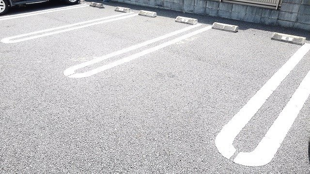 マーサ　グランデの駐車場