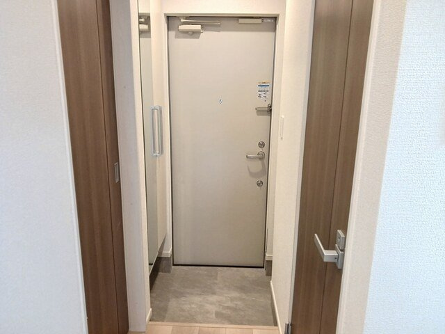 ヒカルサ久喜東の玄関
