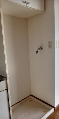 レオパレスひたち野のその他|洗濯機置き場