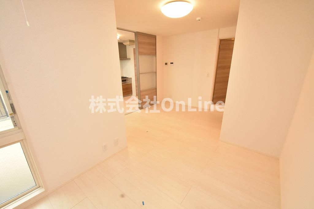 大阪市東成区大今里南１丁目のアパートの洋室