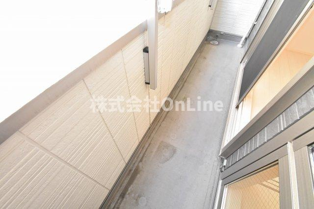 大阪市東成区大今里南１丁目のアパートのバルコニー
