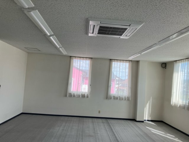 斐川町直江貸事務所のその他|事務室