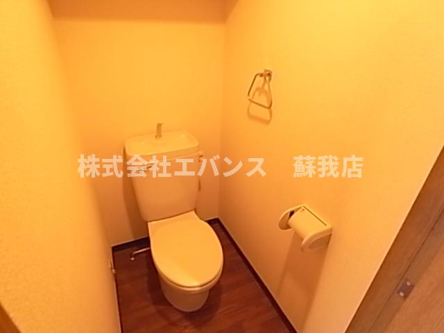 【トイレ】 | メゾン・ド・ヴィレ千葉中央 | ゆったりとした空間のトイレです