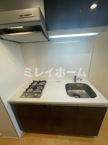 アットホームレジデンスのキッチン|同建物内別のお部屋の参考写真になります。