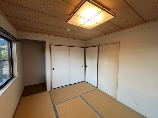 酒田市東泉町一丁目　中古住宅の和室