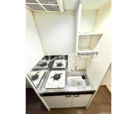カーサ　ジラソーレのキッチン|同建物内、別のお部屋の参考写真になります。