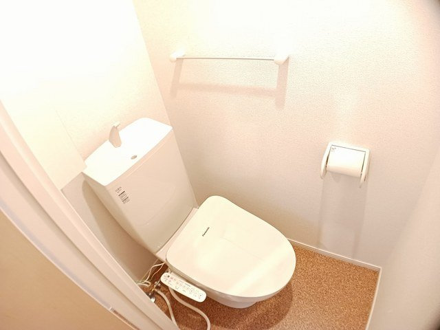 モアニ　ケアラ　エカヒのトイレ|シンプルで使いやすいトイレです