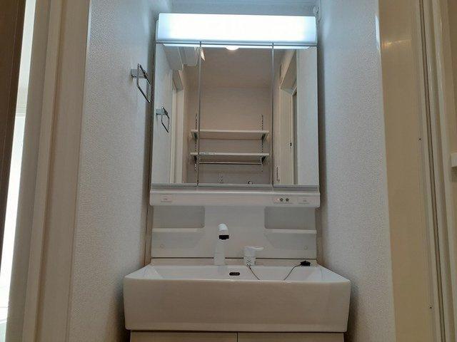ＦＬＡＴ１の洗面所|スペースが確保できる洗面所です