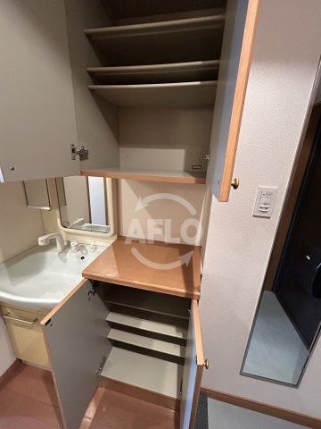 プレサンスセンターコア大阪の玄関|プレサンスセンターコア大阪　シューズボックス