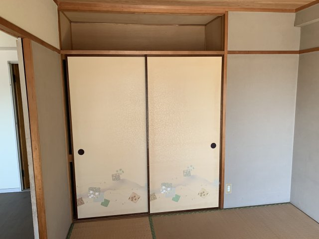 パークサイド安藤の和室|南向きの駅近の物件です。