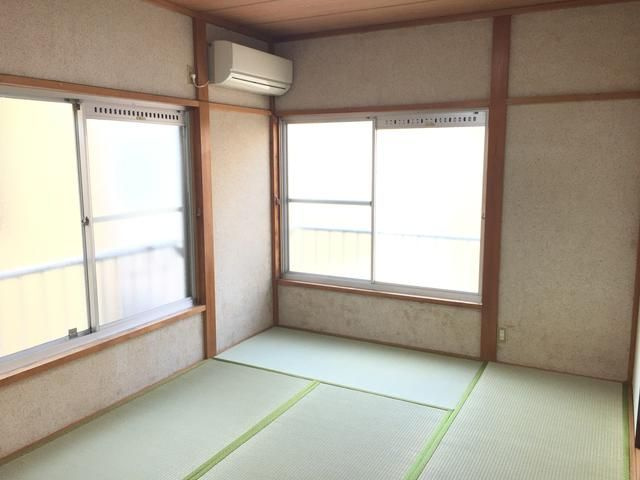 神谷コーポの居間・リビング