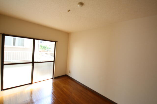 ラインアップ新堀の洋室|別部屋参考写真