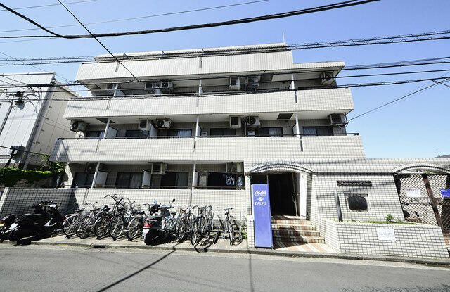 横浜市港北区菊名７丁目の賃貸マンションの外観