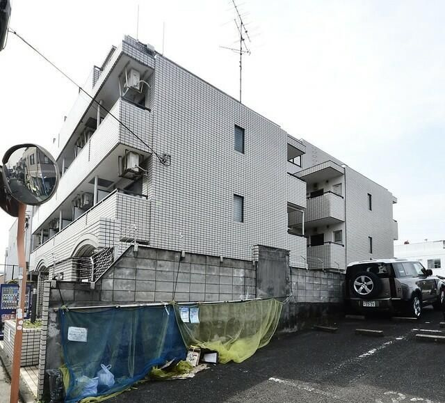 横浜市港北区菊名７丁目の賃貸マンションの外観