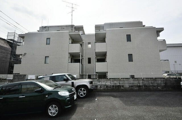 横浜市港北区菊名７丁目の賃貸マンションの外観