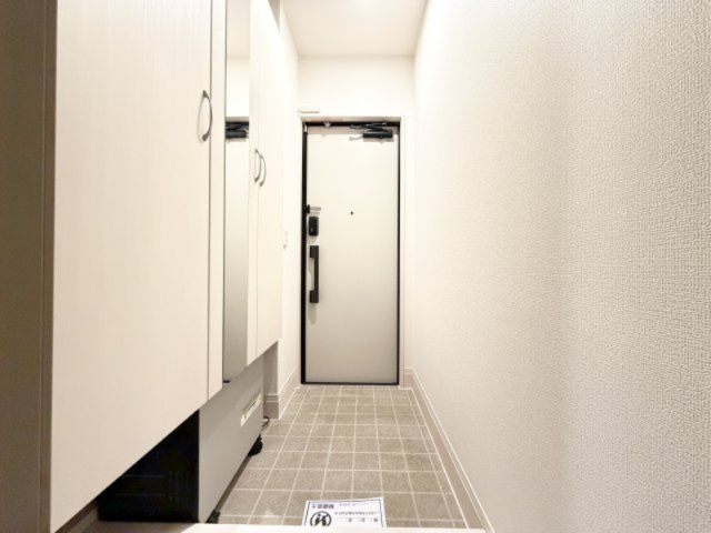 アークコートの玄関