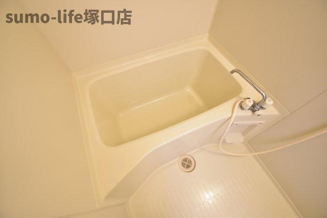 クレセールONEの浴室
