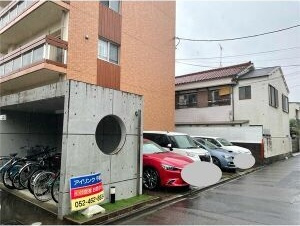 メゾンアイ本陣の駐車場