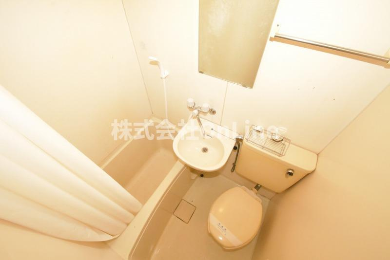 東大阪市宝持２丁目の賃貸マンションの浴室