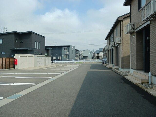 ひふみのひの駐車場