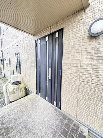 壬生町壬生丁　中古戸建の玄関