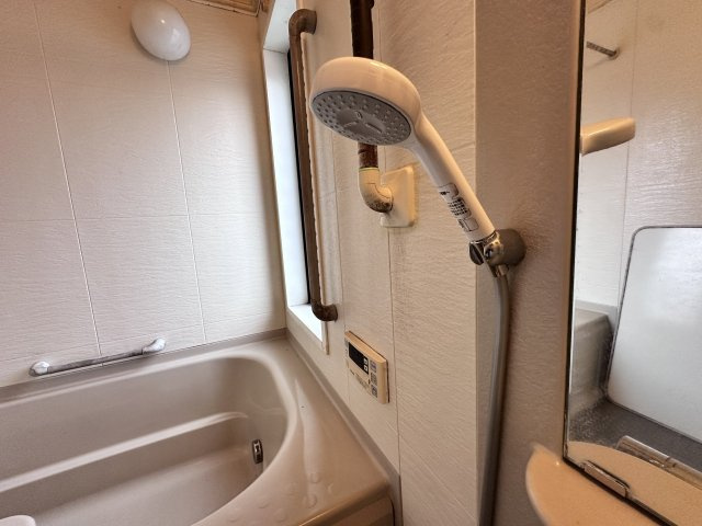 壬生町壬生丁　中古戸建の浴室