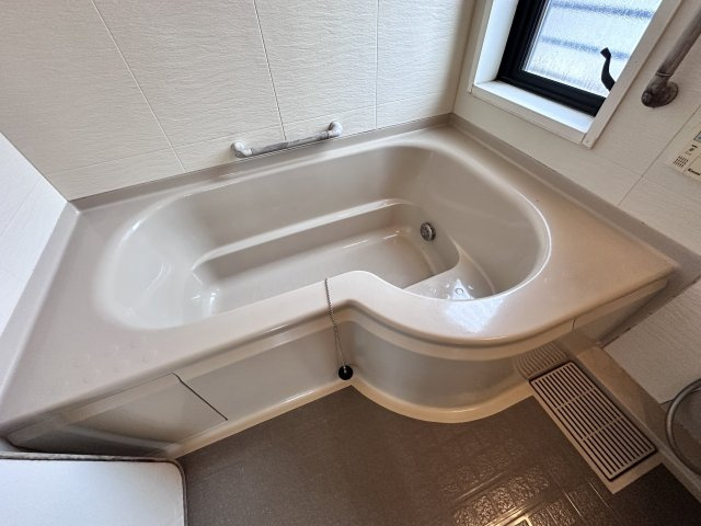 壬生町壬生丁　中古戸建の浴室